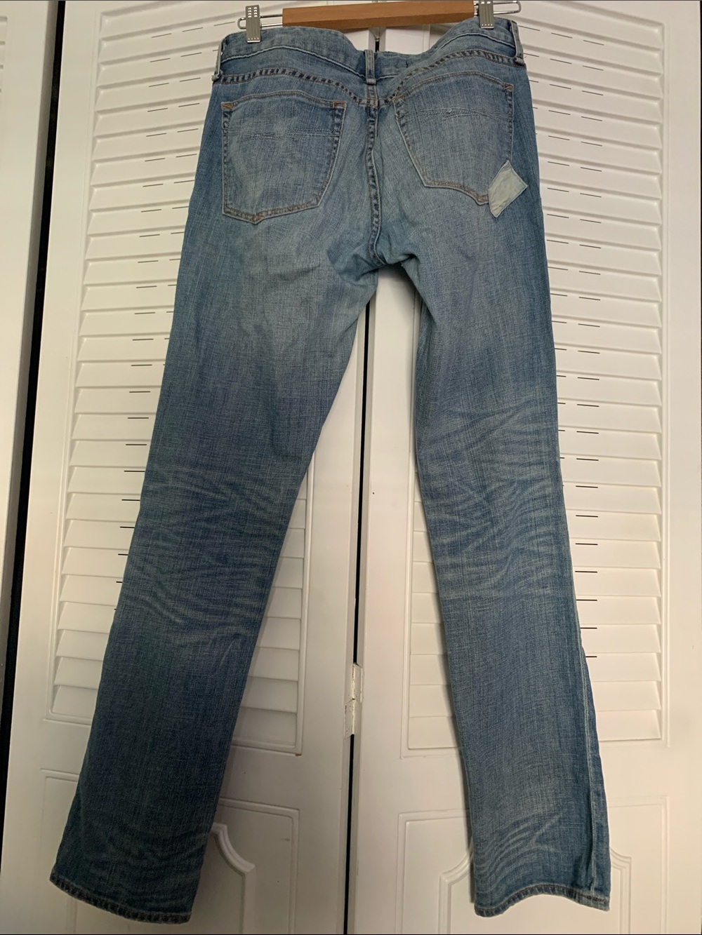GAP Light Blue Straight Jeans with Patch Details - Picture 7 of 9